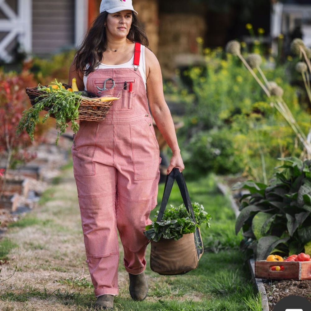 NWT Duluth Trading Co Rootstock Gardening Overalls